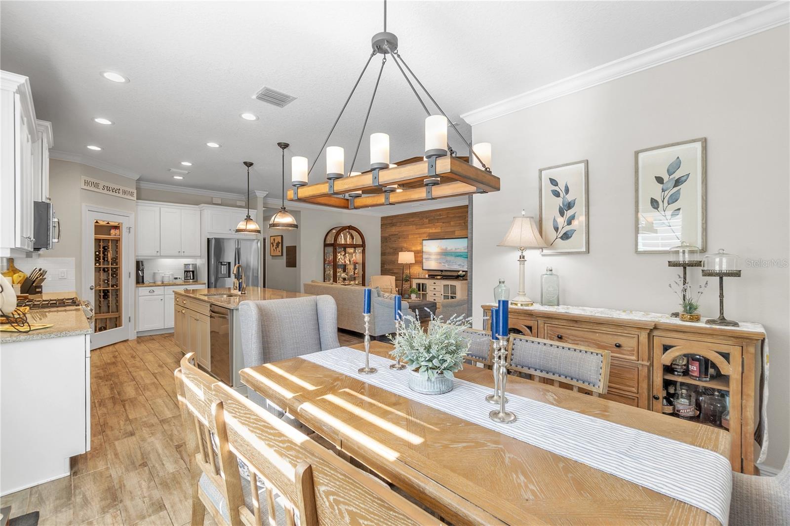 Image 13 of 46 For 6423 Tideline Drive