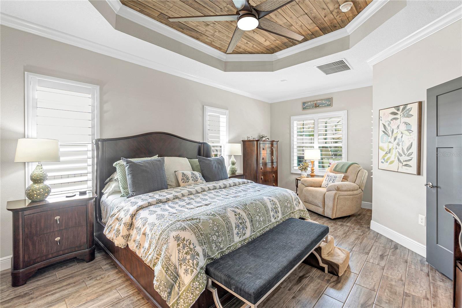 Image 16 of 46 For 6423 Tideline Drive