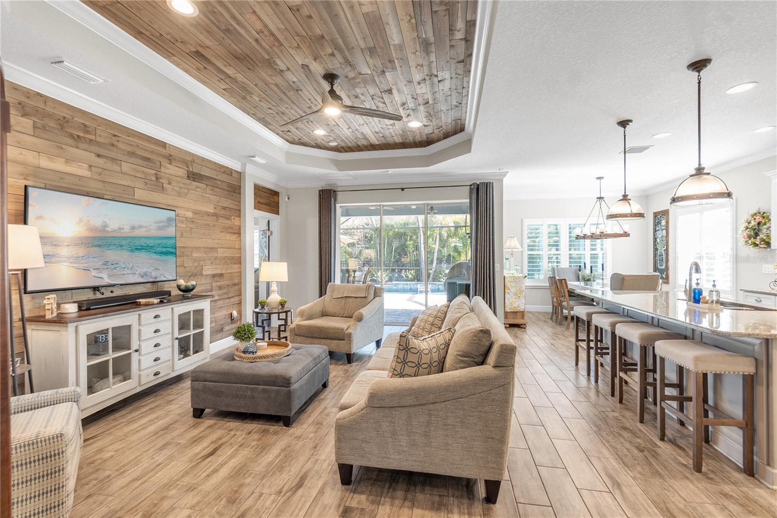 Image 7 of 46 For 6423 Tideline Drive