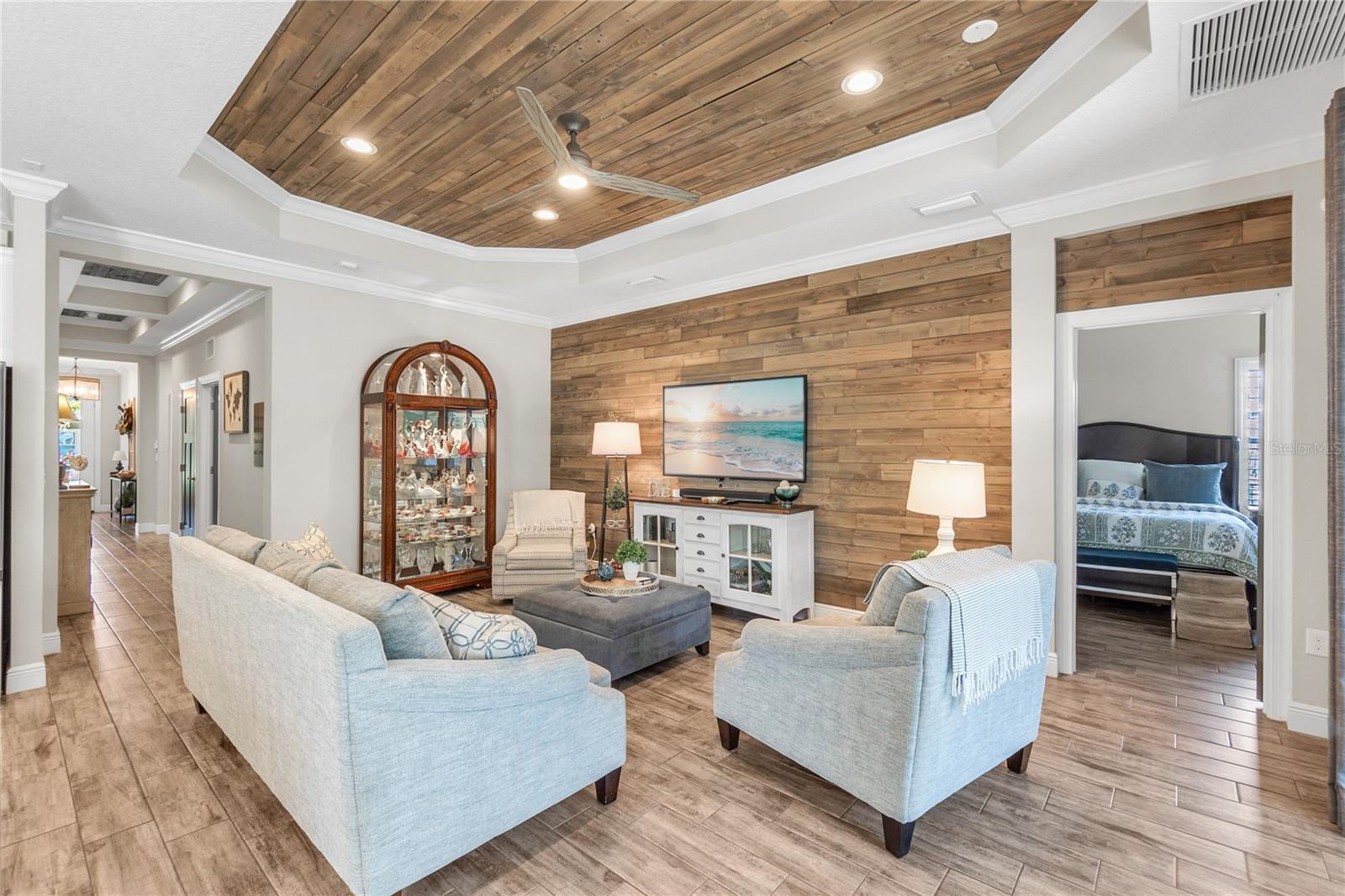 Image 8 of 46 For 6423 Tideline Drive