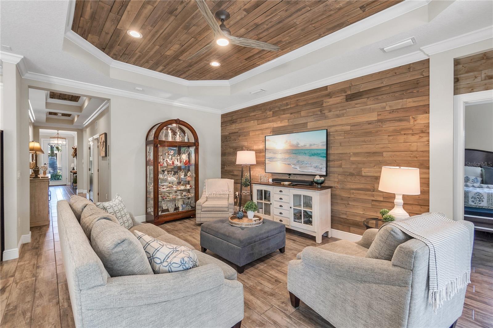 Image 9 of 46 For 6423 Tideline Drive