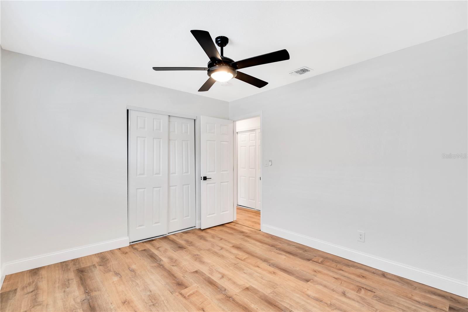 Image 19 of 27 For 1825 Shore Acres Blvd Ne