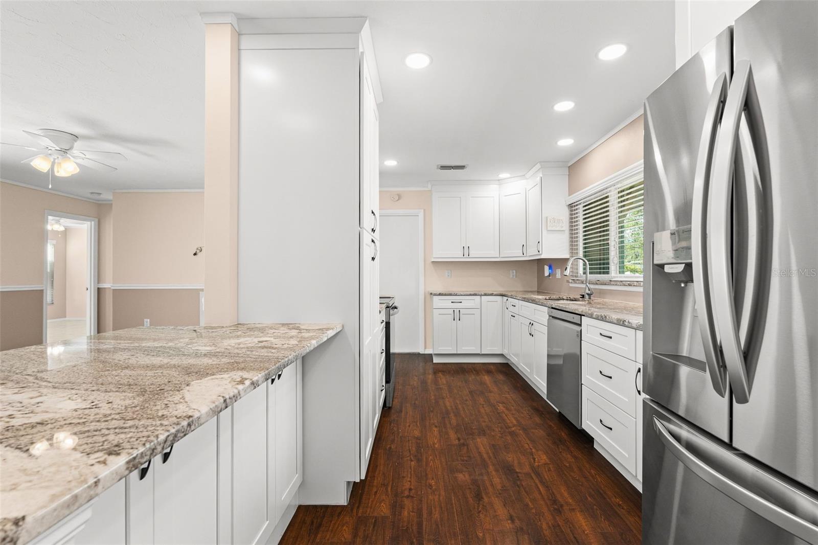 Image 10 of 51 For 5852 Whistlewood Circle