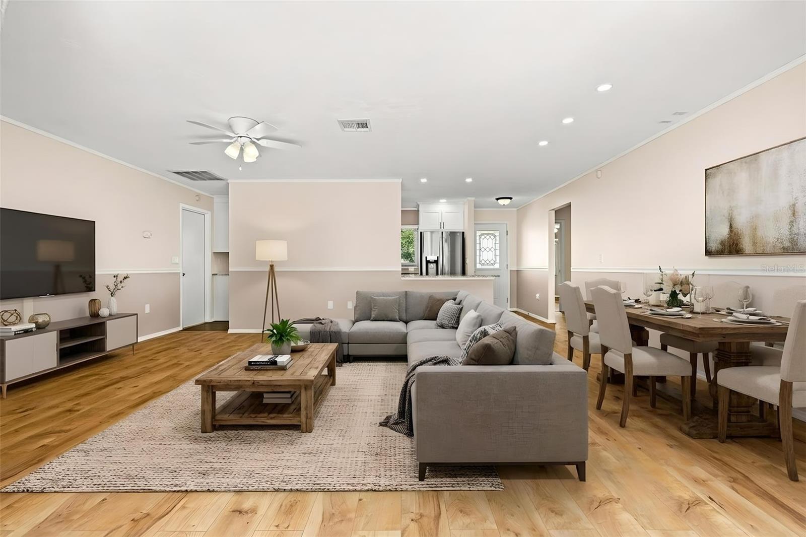 Image 17 of 51 For 5852 Whistlewood Circle