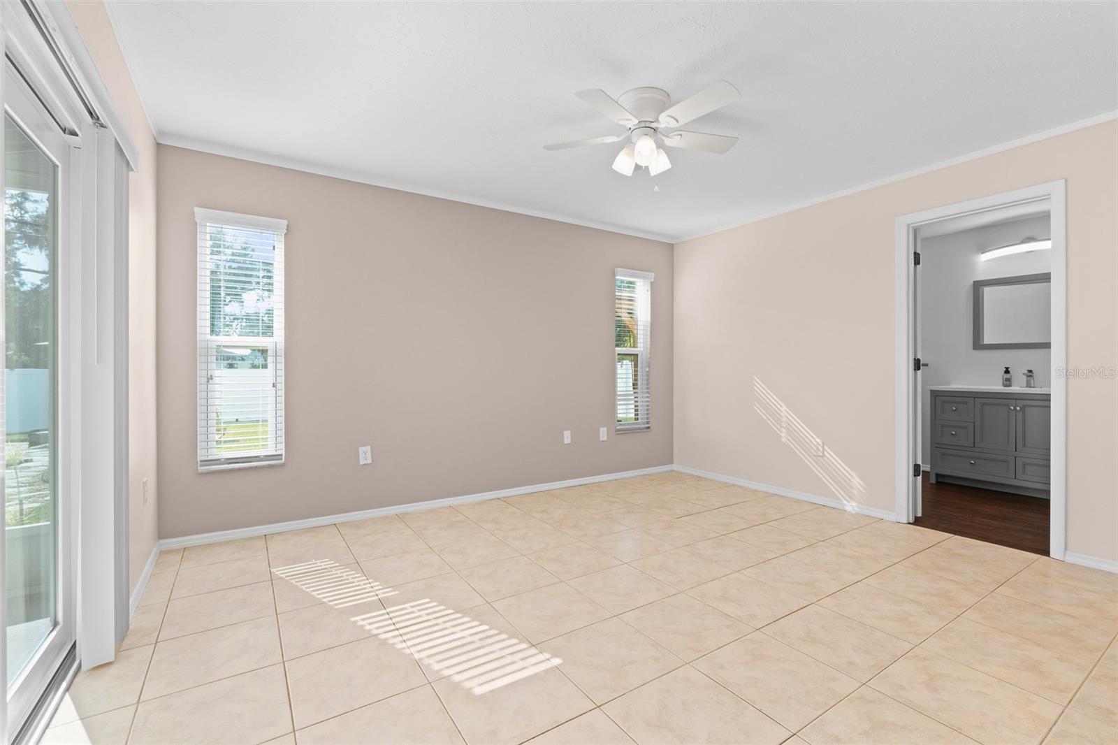 Image 22 of 51 For 5852 Whistlewood Circle