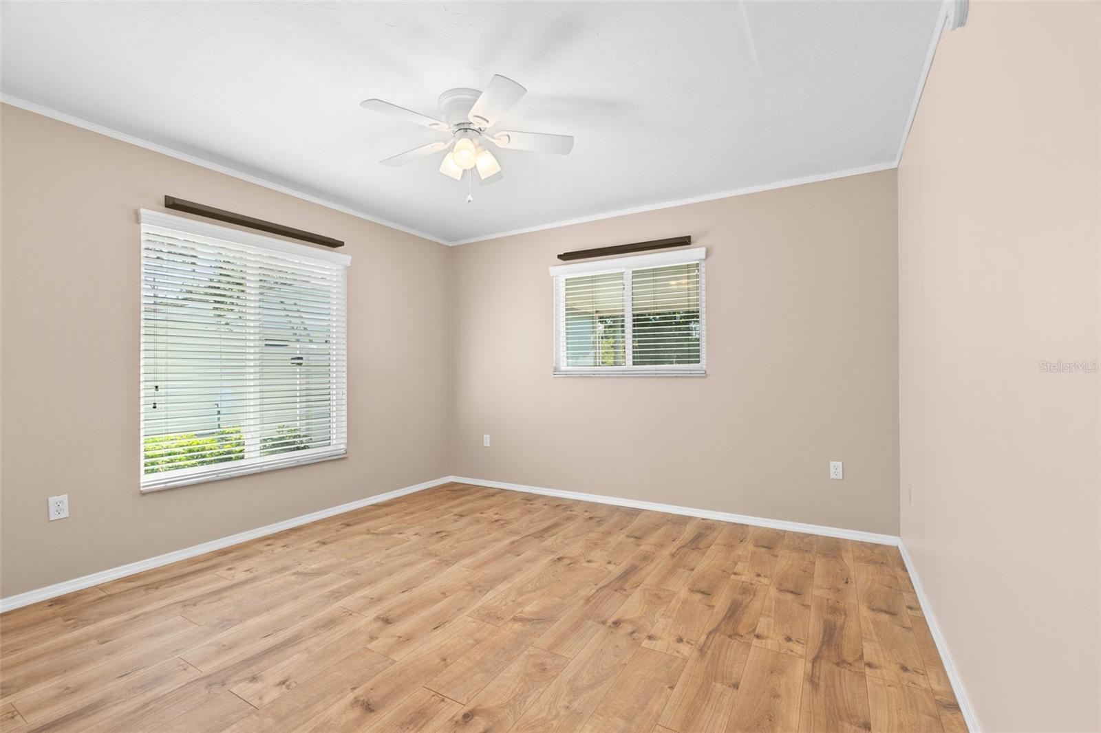 Image 29 of 51 For 5852 Whistlewood Circle