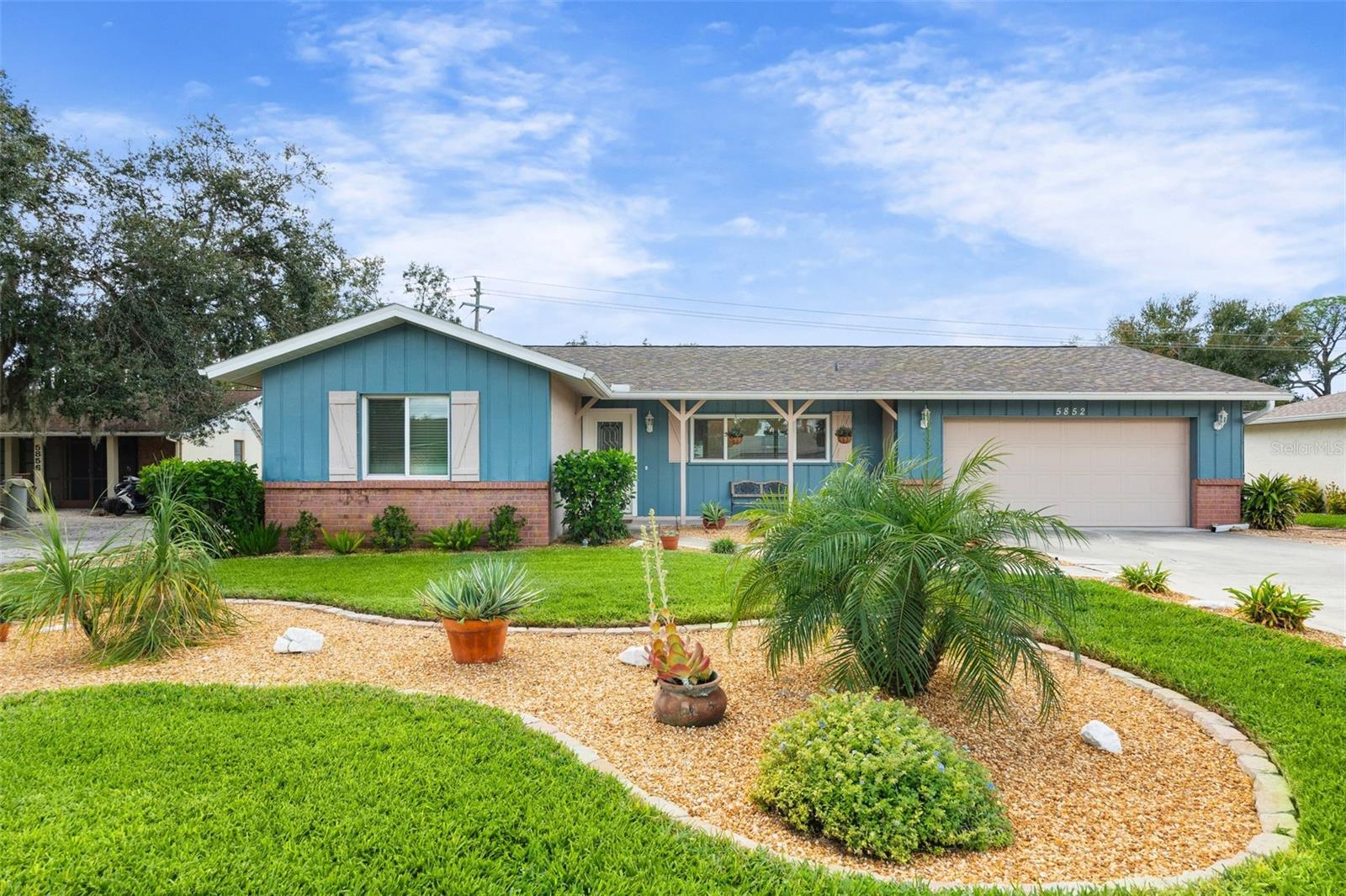 Image 38 of 51 For 5852 Whistlewood Circle