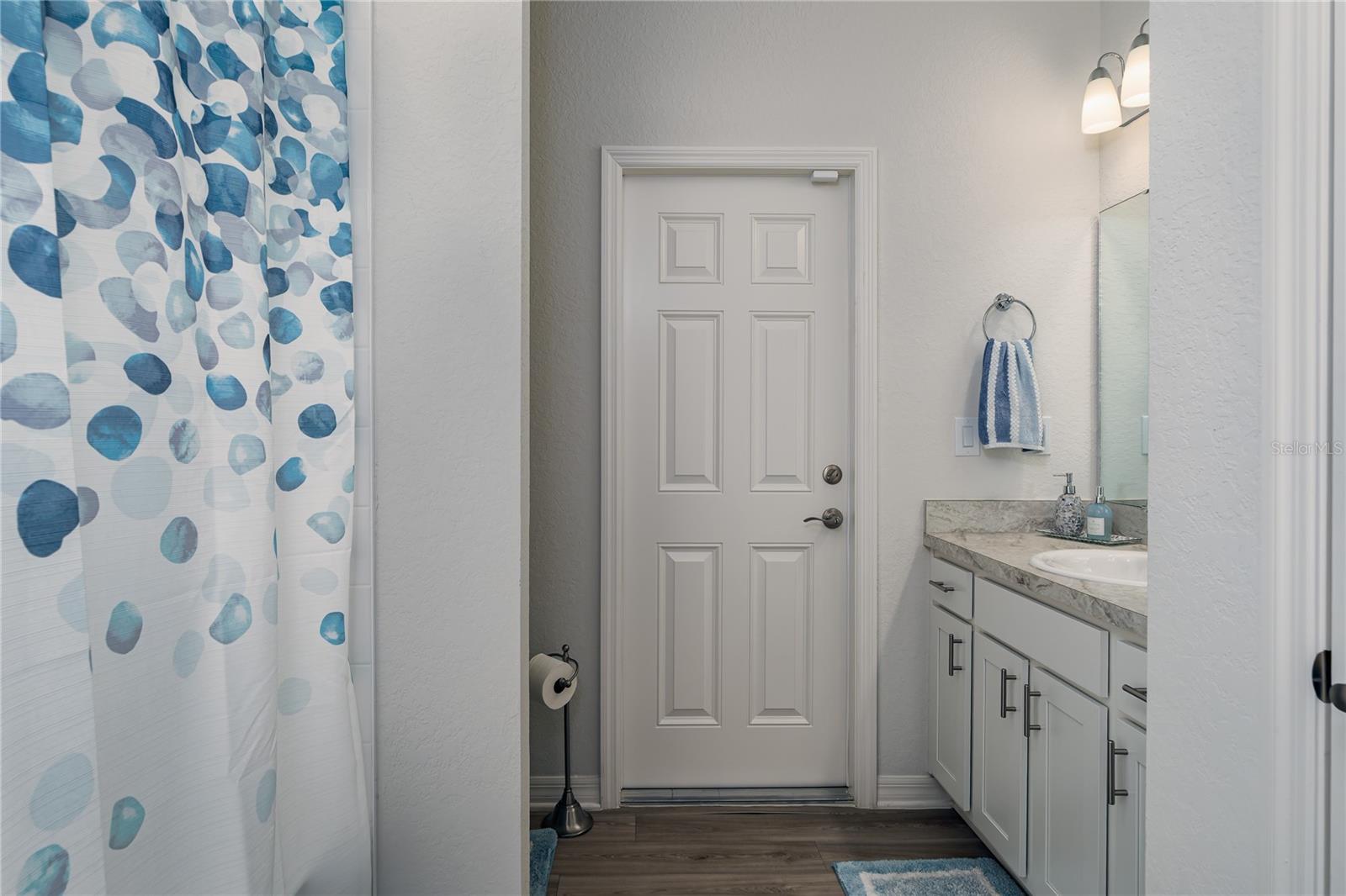 Image 20 of 40 For 16129 67th Court E