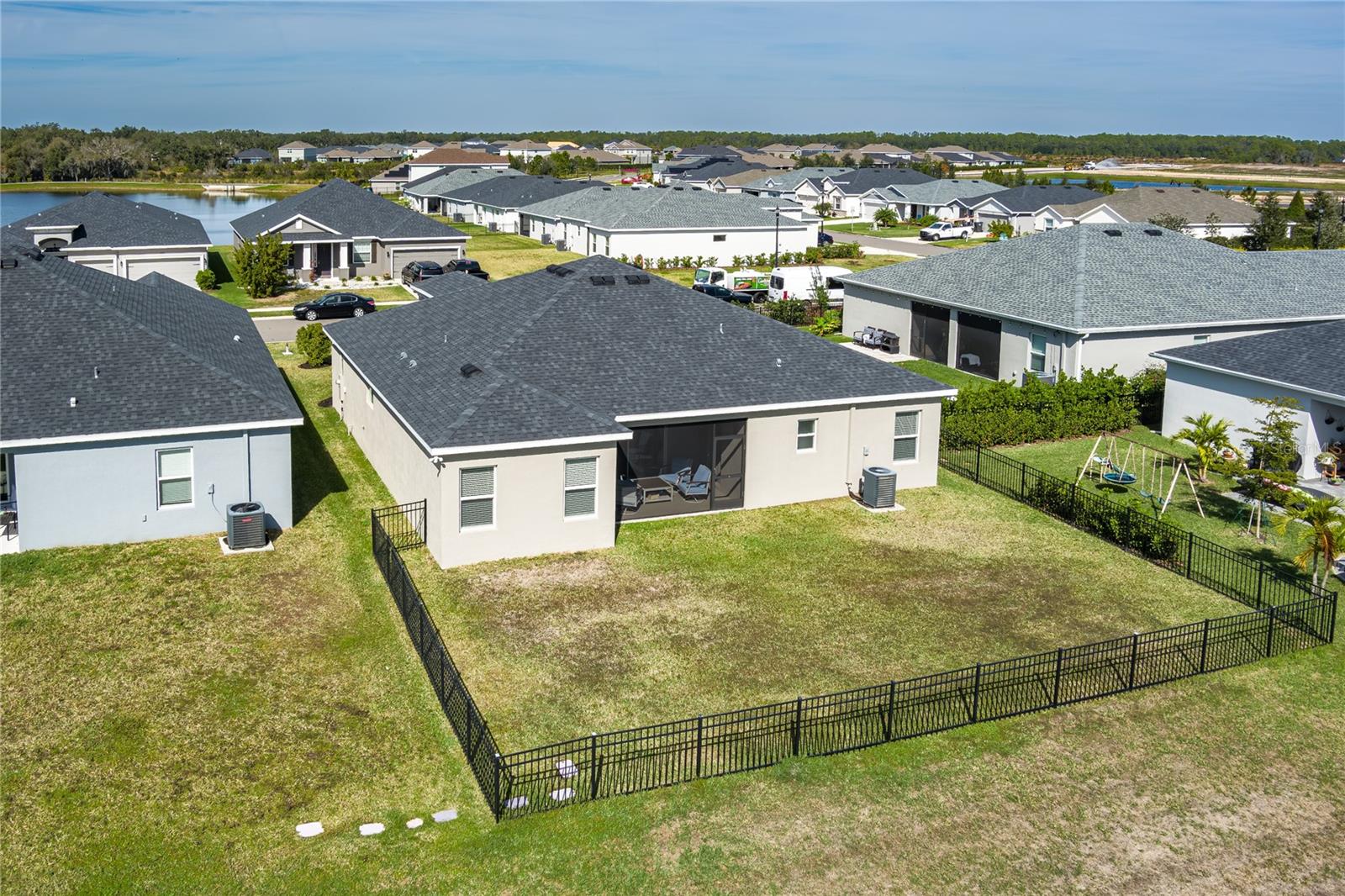 Image 36 of 40 For 16129 67th Court E