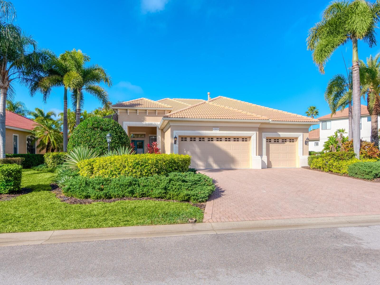 Image 3 of 63 For 13911 Siena Loop