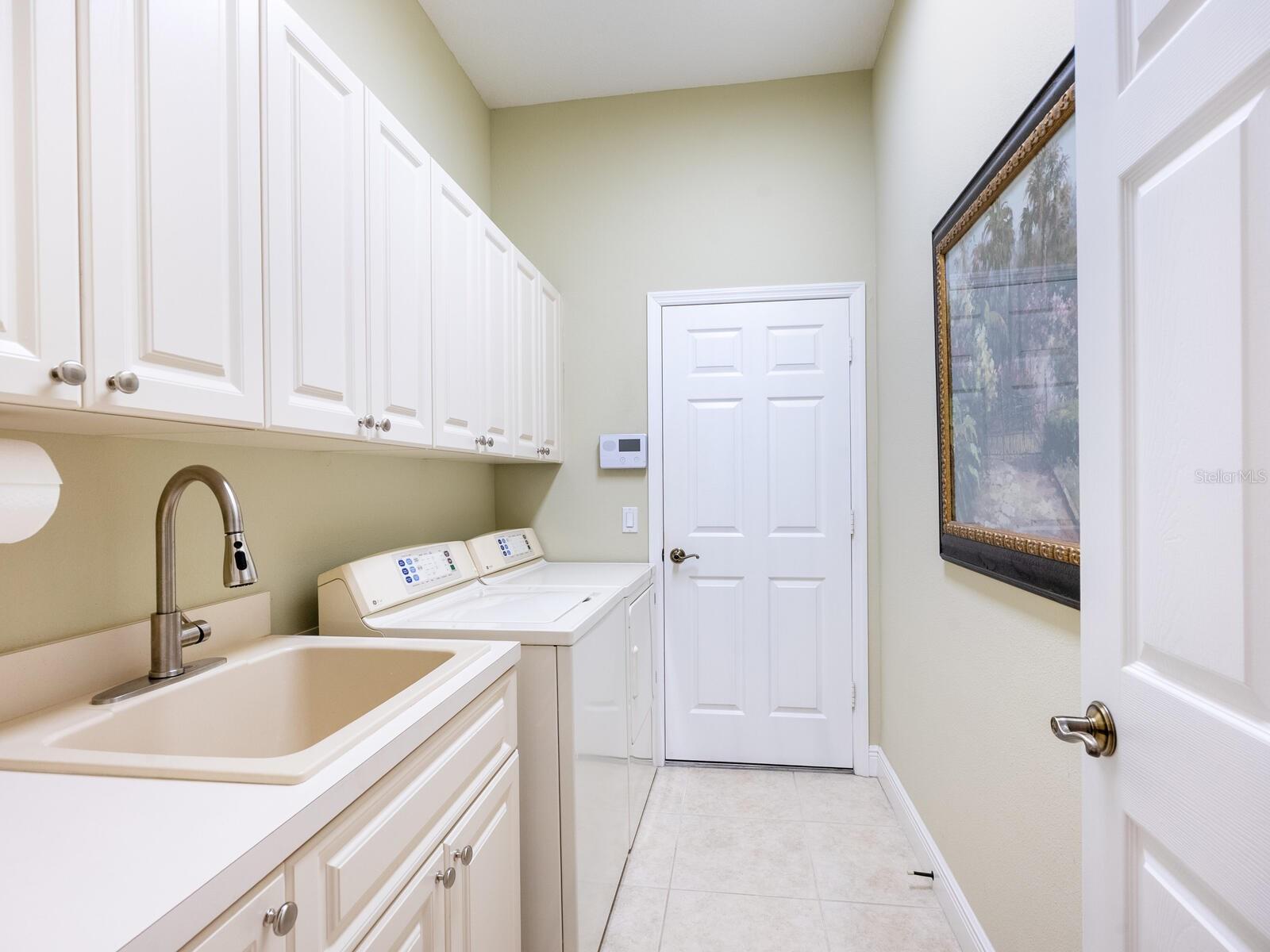 Image 38 of 63 For 13911 Siena Loop