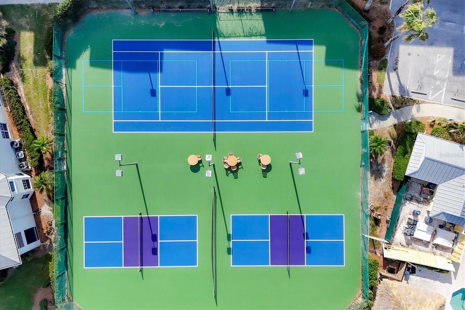 Image 36 of 48 For 242 Hidden Bay Drive 302