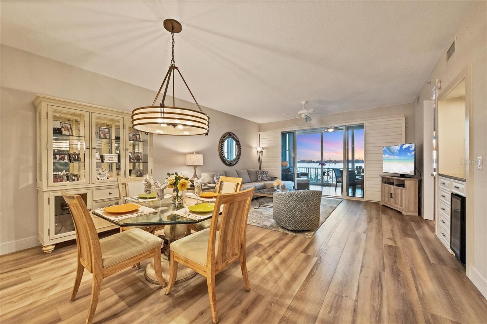 Image 7 of 48 For 242 Hidden Bay Drive 302