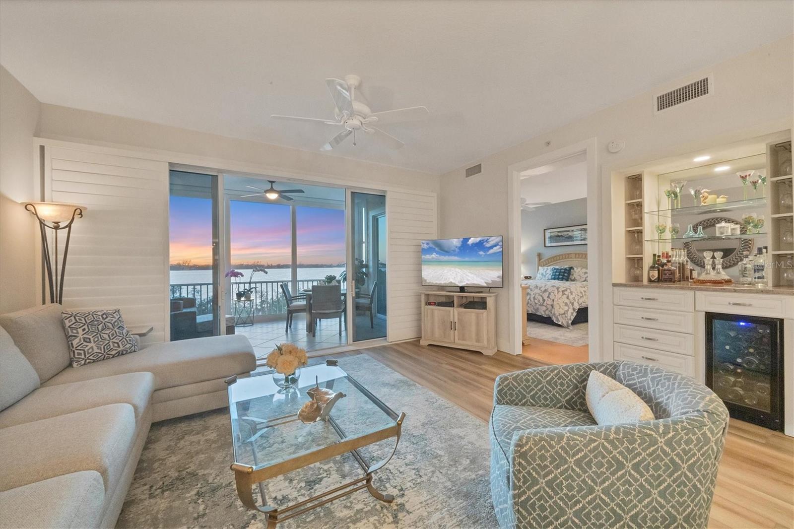 Image 8 of 48 For 242 Hidden Bay Drive 302