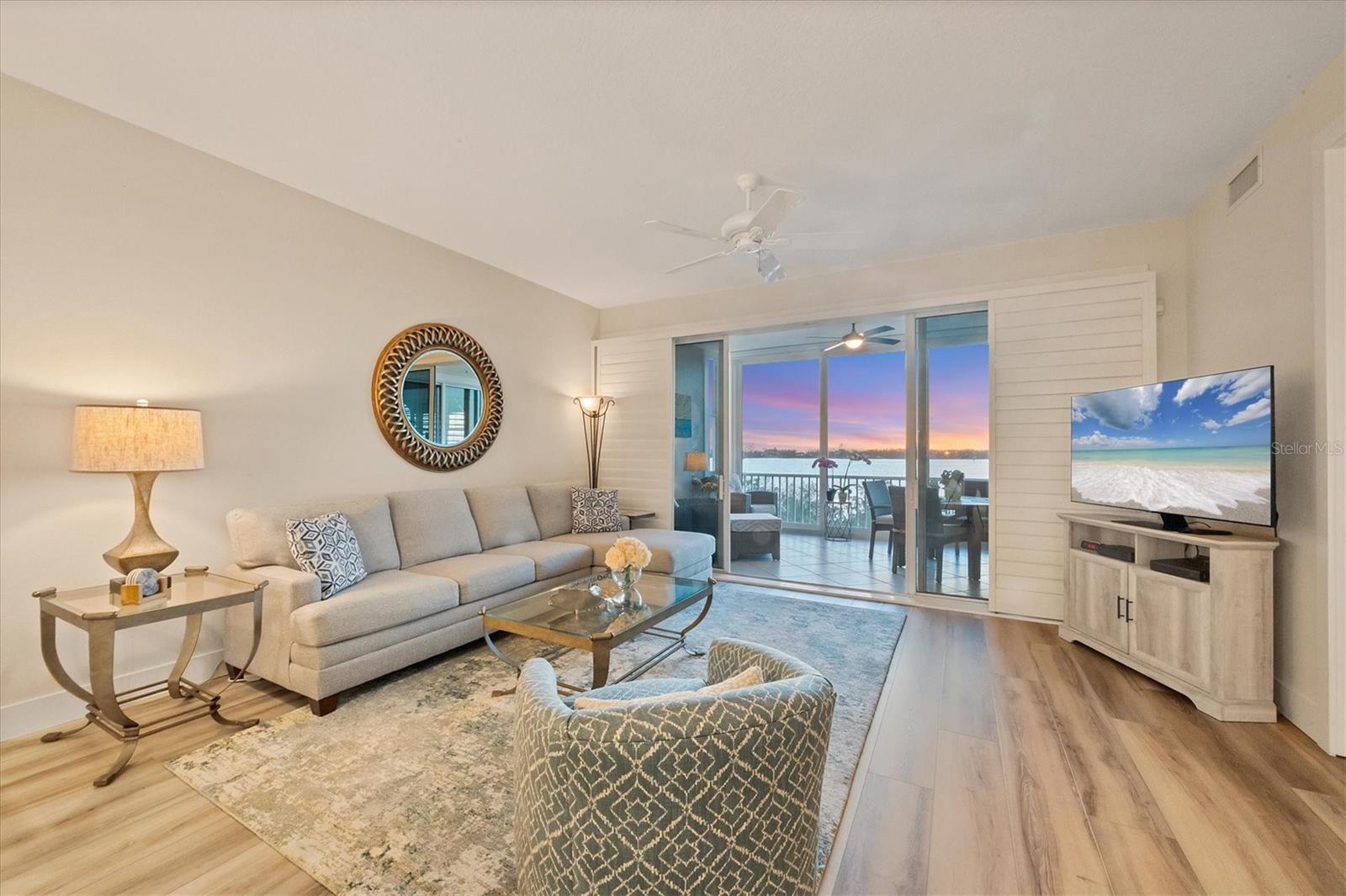 Image 9 of 48 For 242 Hidden Bay Drive 302