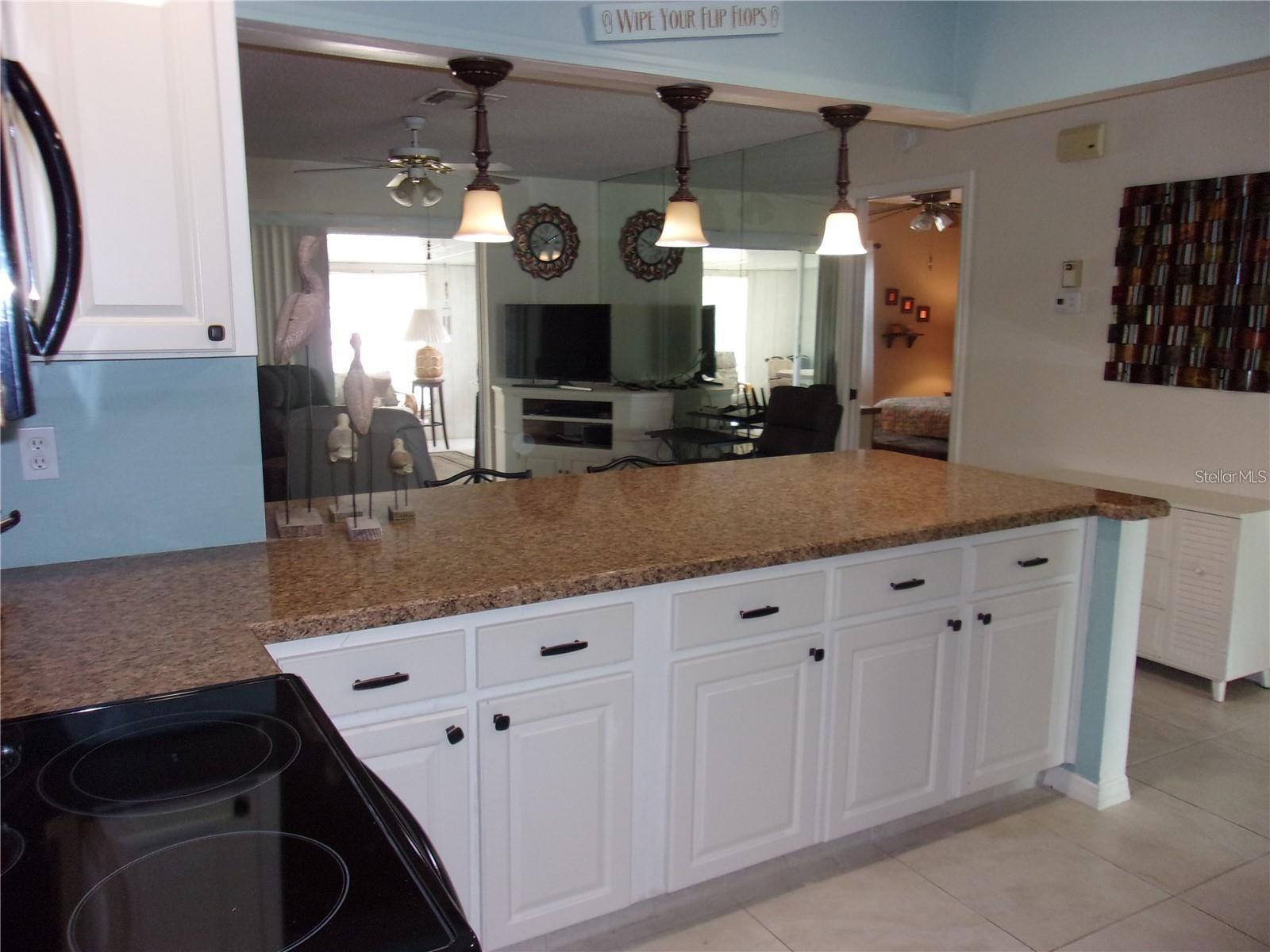 Image 7 of 20 For 1814 Columbine Place