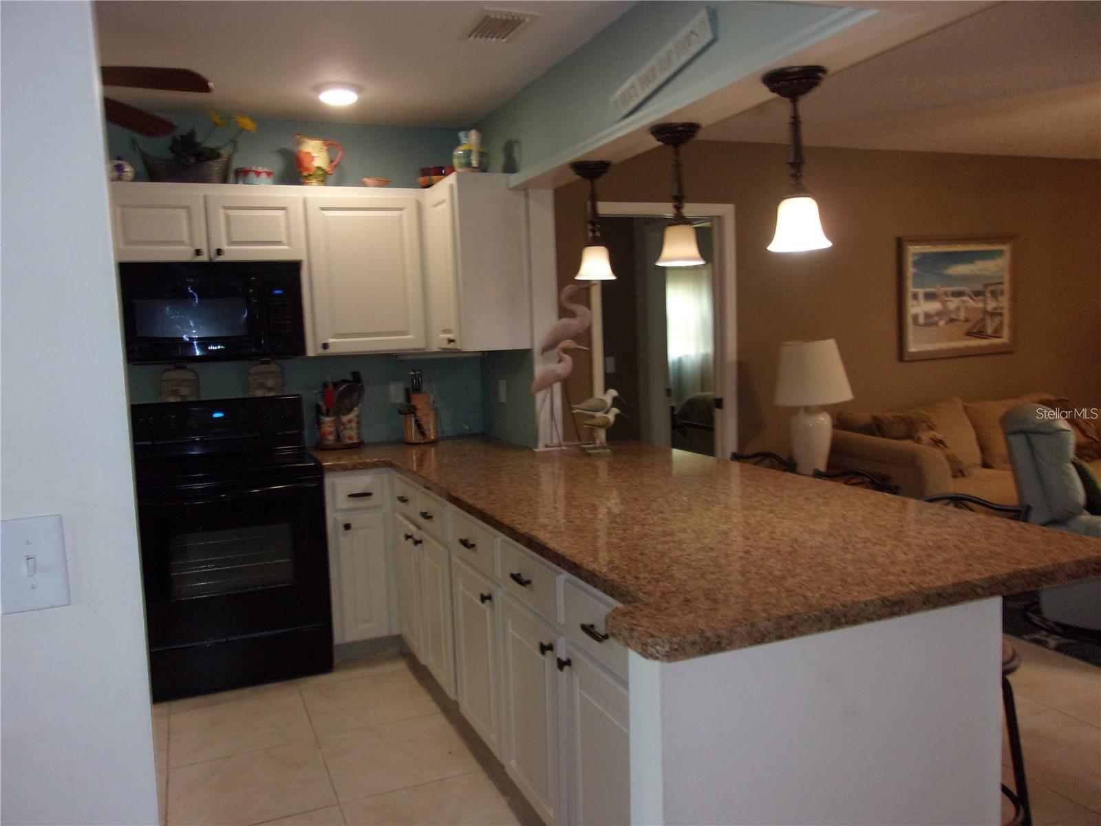 Image 8 of 20 For 1814 Columbine Place