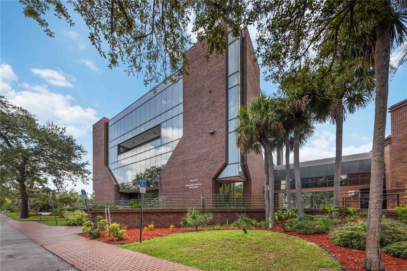 Image 2 of 36 For 1620 Tamiami Trail