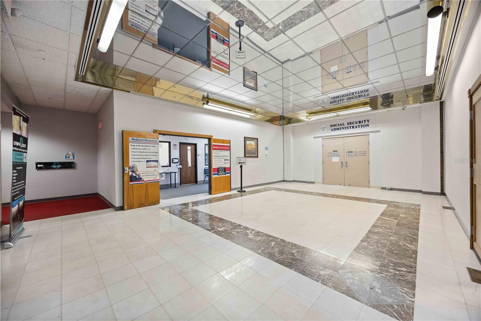 Image 26 of 36 For 1620 Tamiami Trail