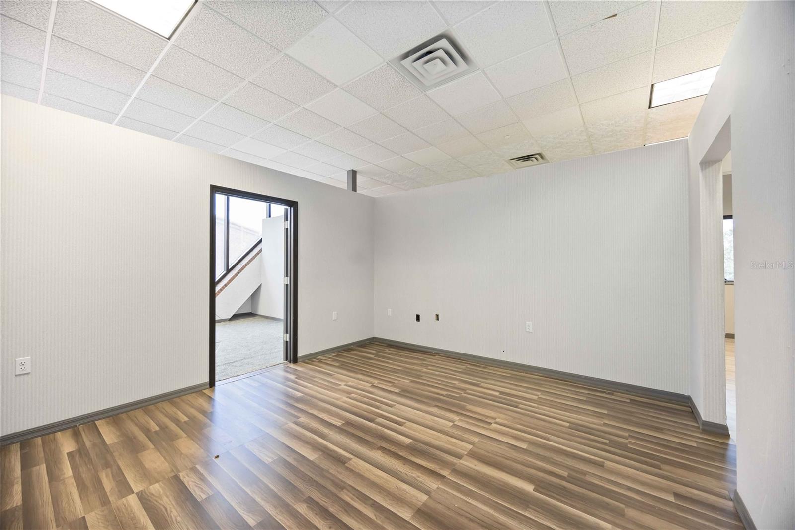 Image 27 of 36 For 1620 Tamiami Trail