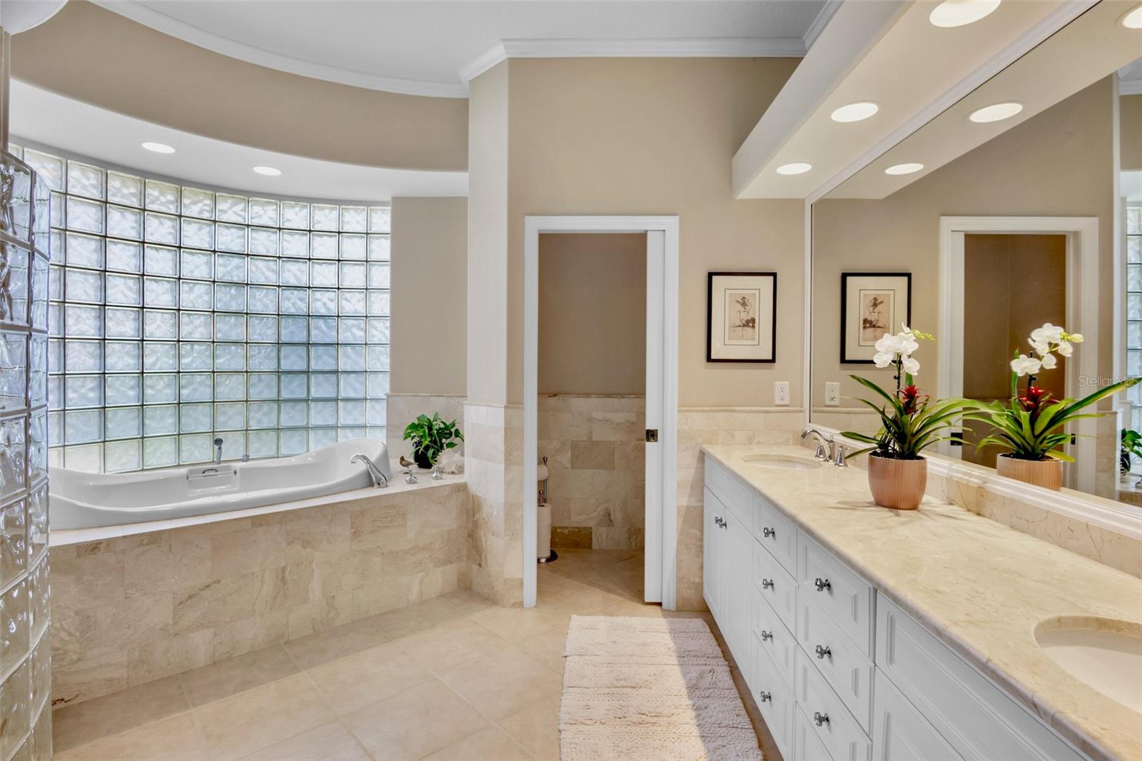 Image 29 of 53 For 4798 Hanging Moss Lane