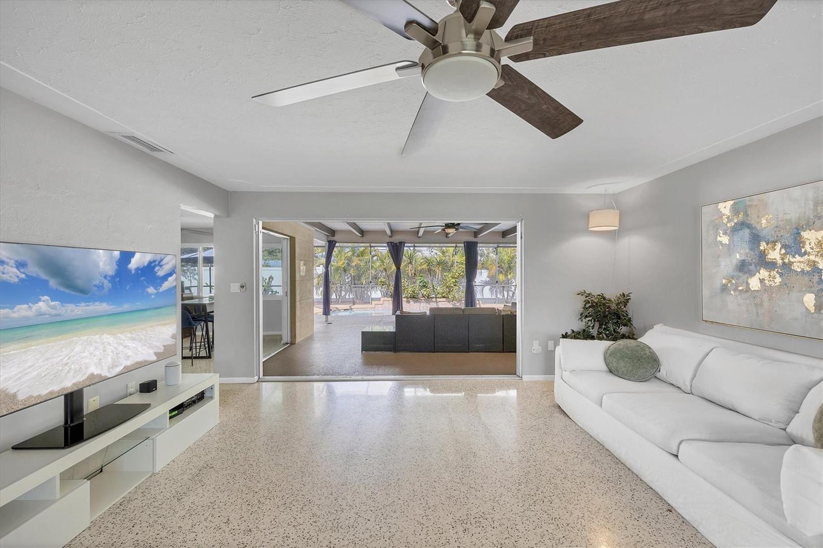 Image 3 of 27 For 2927 Webber Street