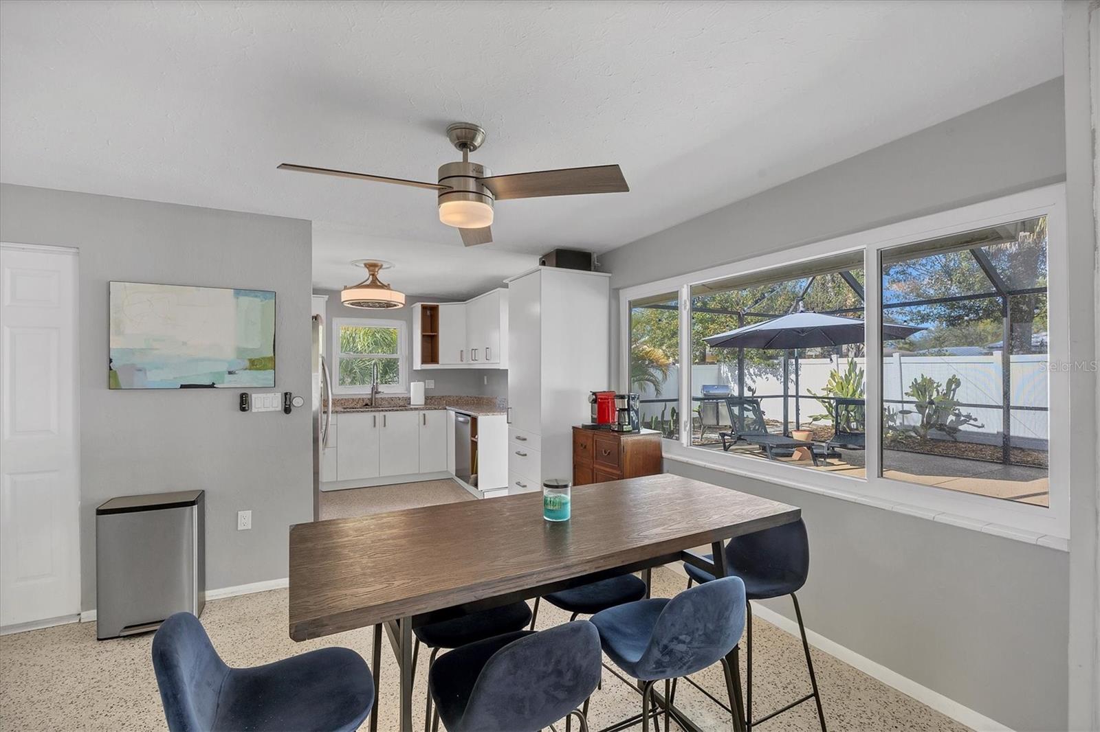 Image 7 of 27 For 2927 Webber Street