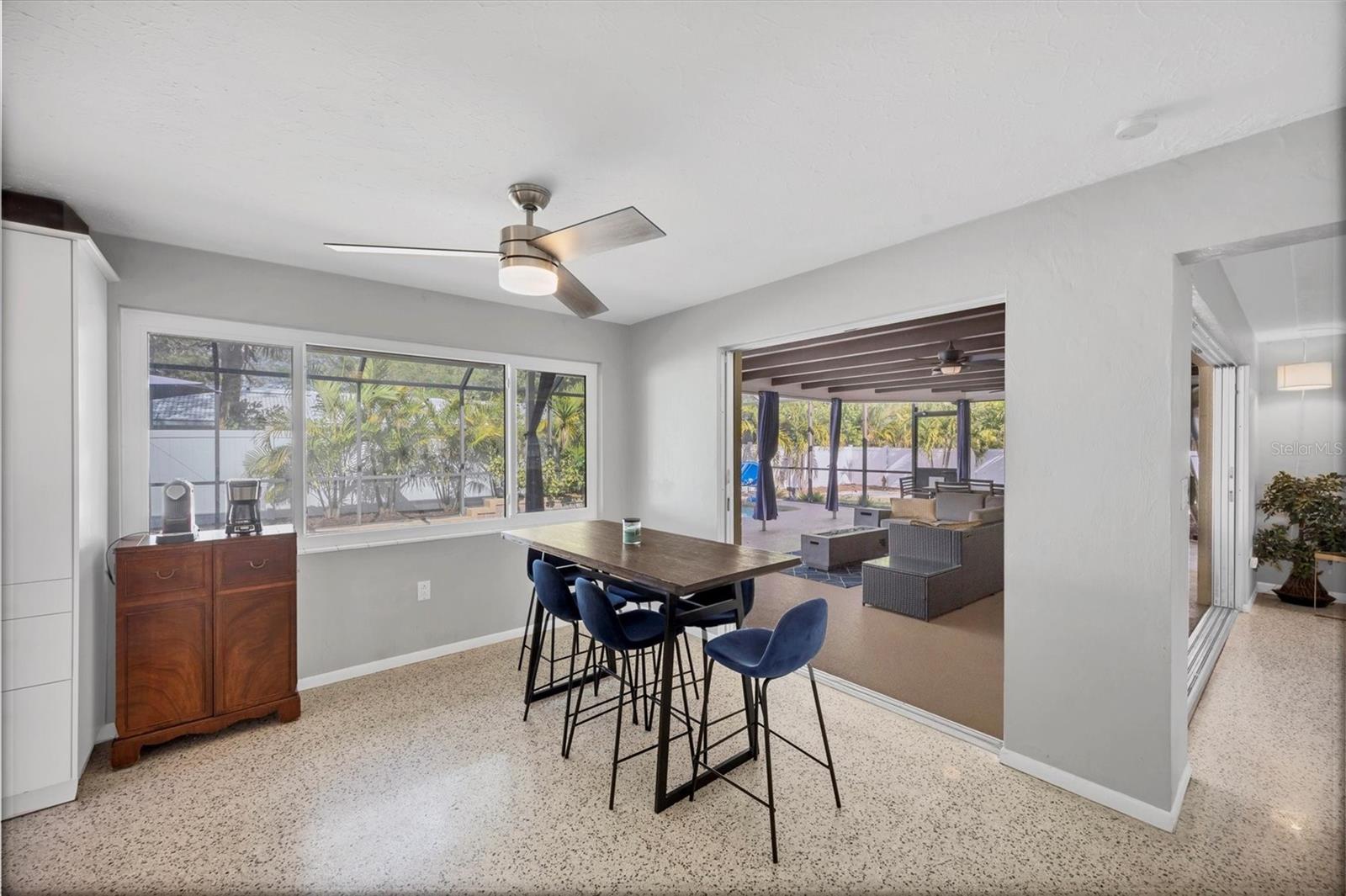 Image 8 of 27 For 2927 Webber Street