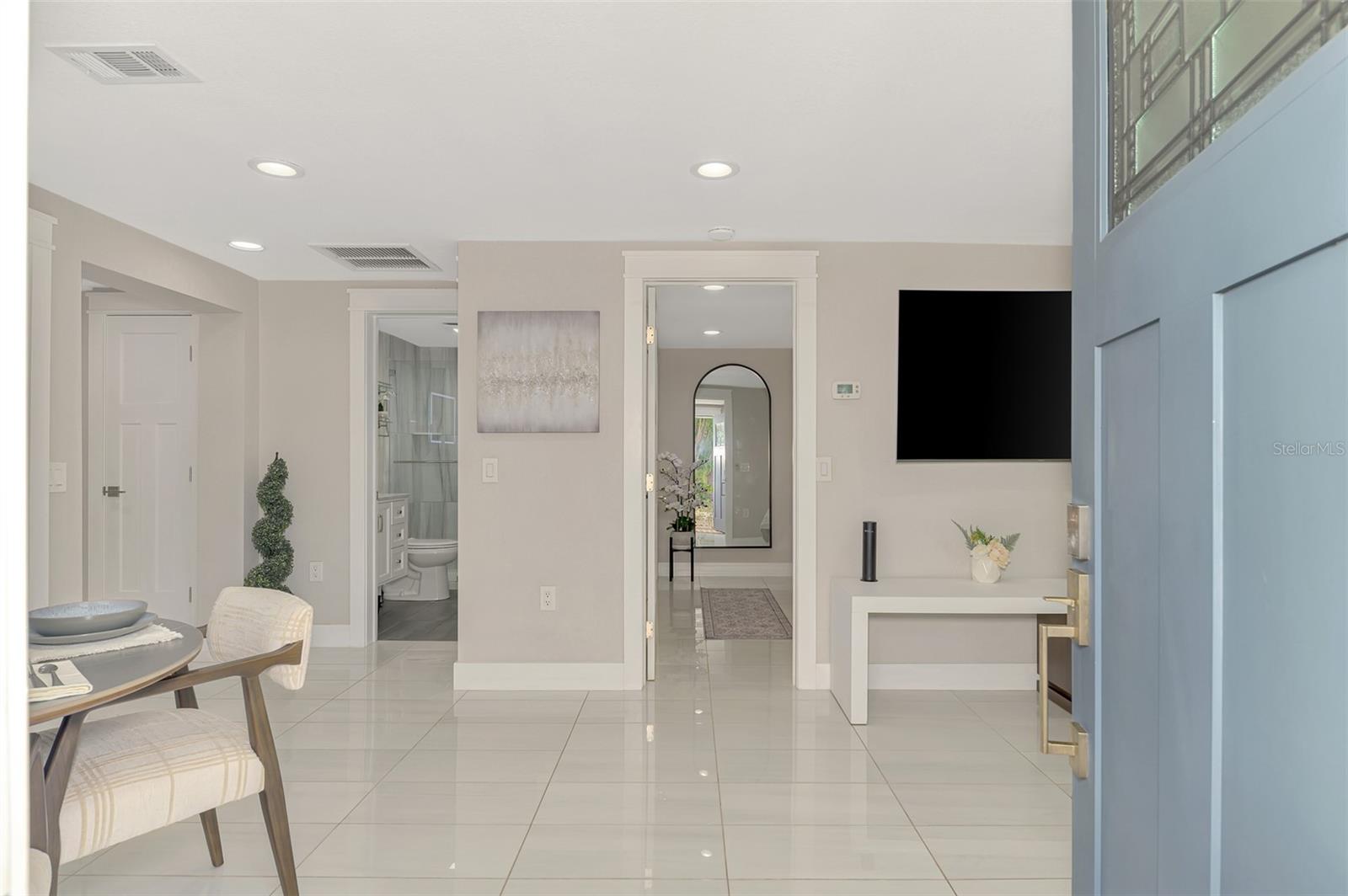 Image 5 of 30 For 205 Avenida De Bahia