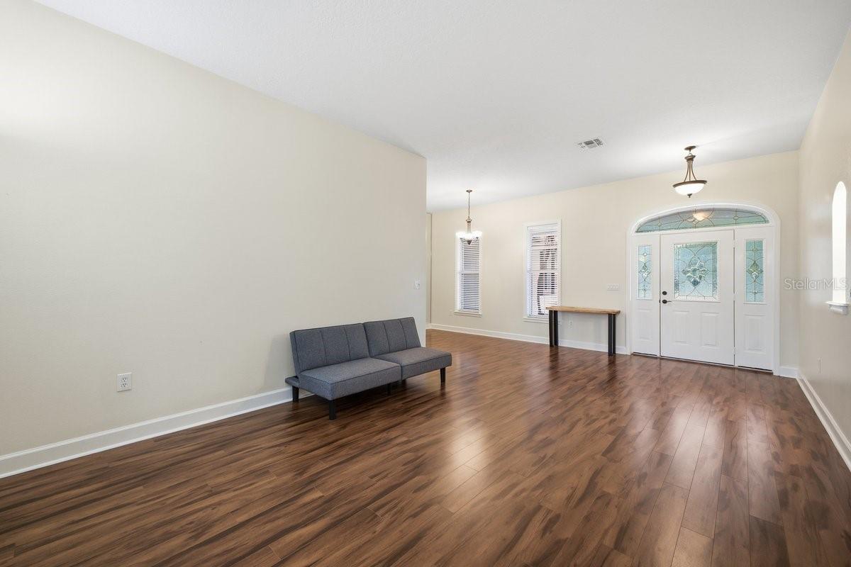 Image 14 of 42 For 1029 Briarwood Drive