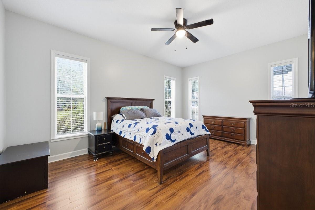 Image 16 of 42 For 1029 Briarwood Drive