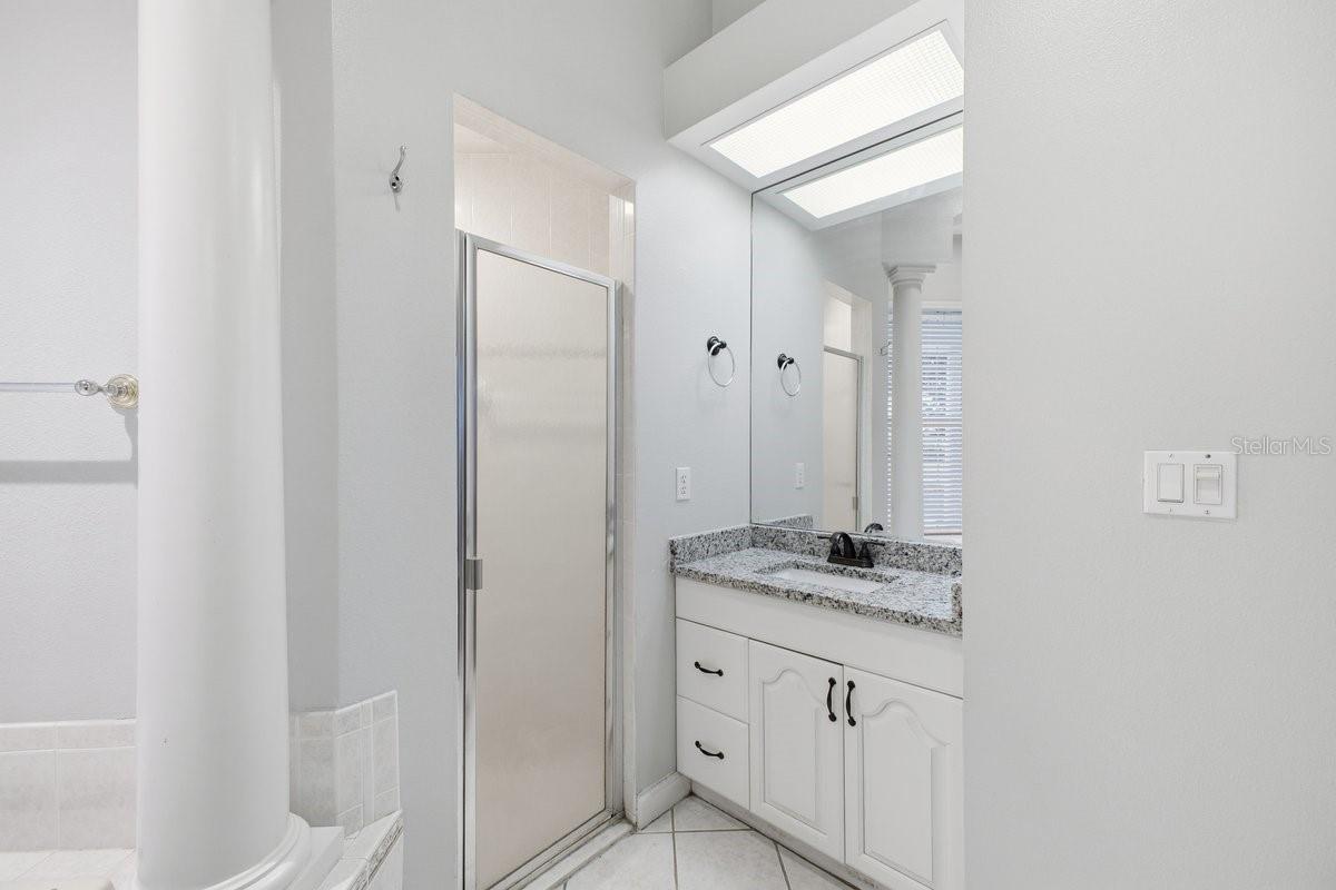 Image 18 of 42 For 1029 Briarwood Drive