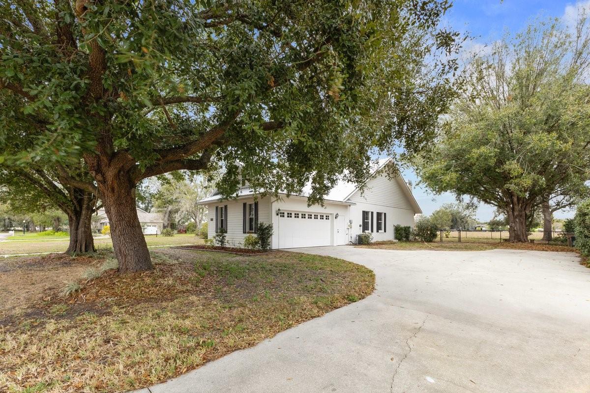 Image 2 of 42 For 1029 Briarwood Drive