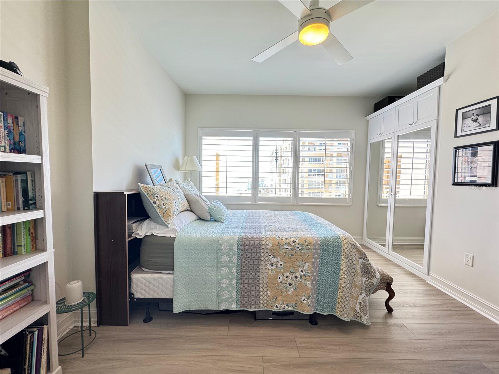 Image 36 of 71 For 1111 Ritz Carlton Drive 1404