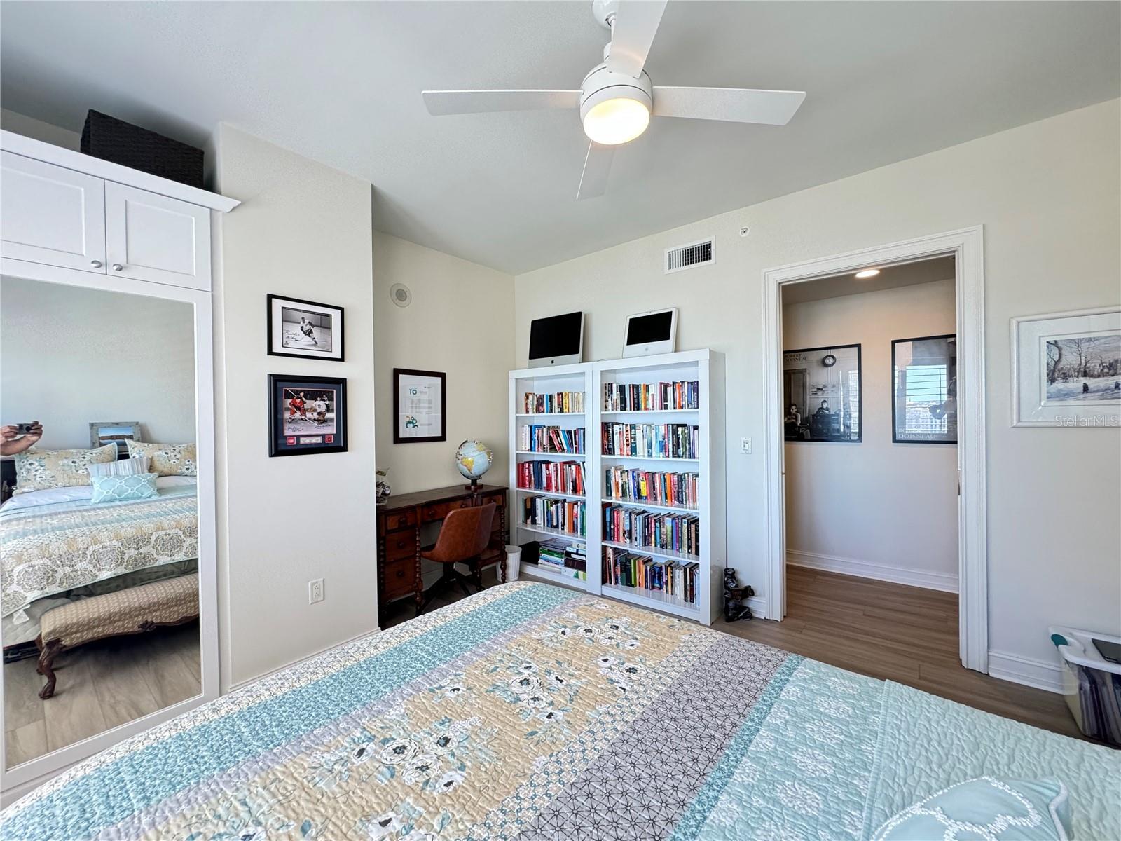 Image 37 of 71 For 1111 Ritz Carlton Drive 1404