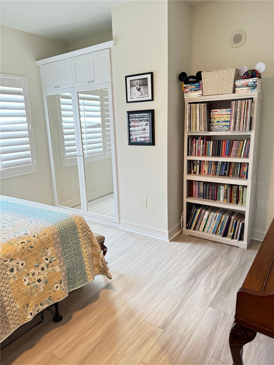 Image 38 of 71 For 1111 Ritz Carlton Drive 1404