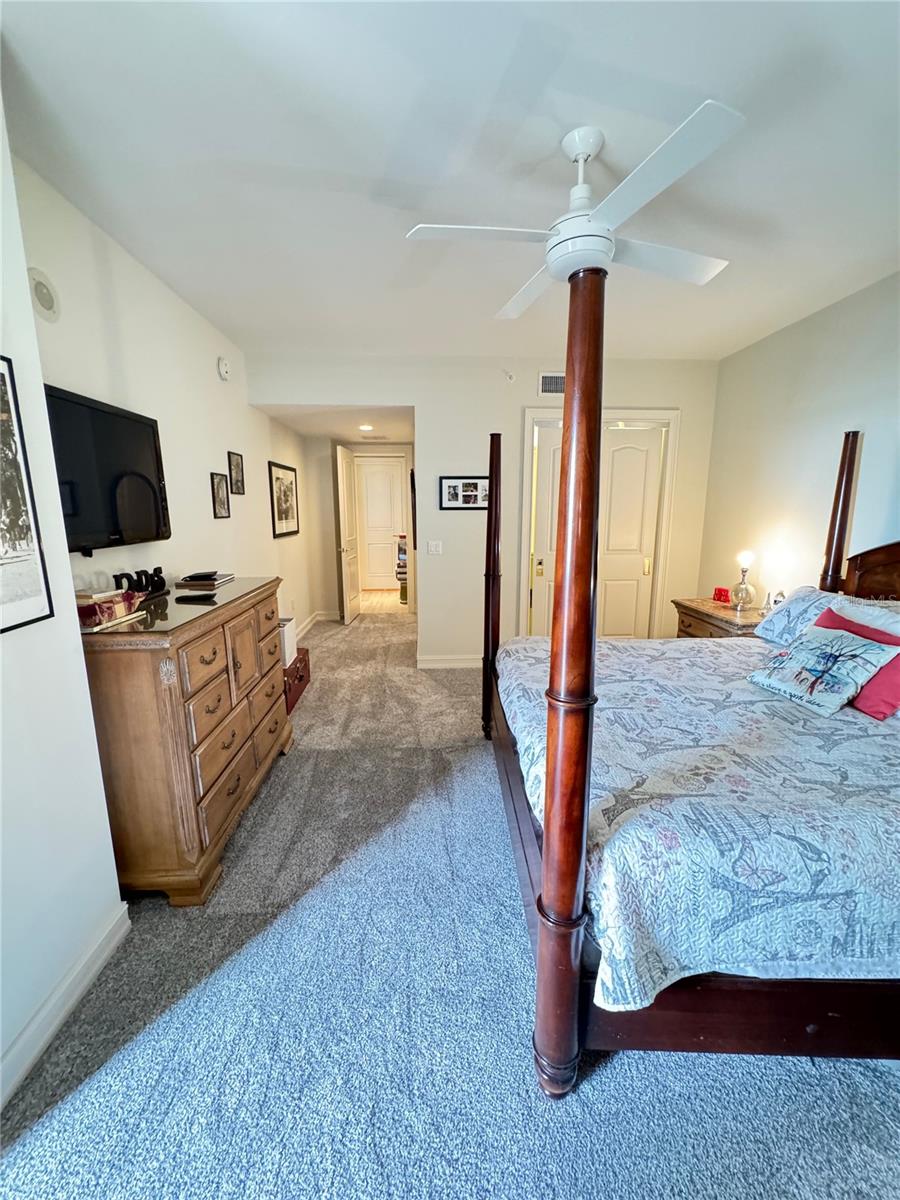 Image 40 of 71 For 1111 Ritz Carlton Drive 1404