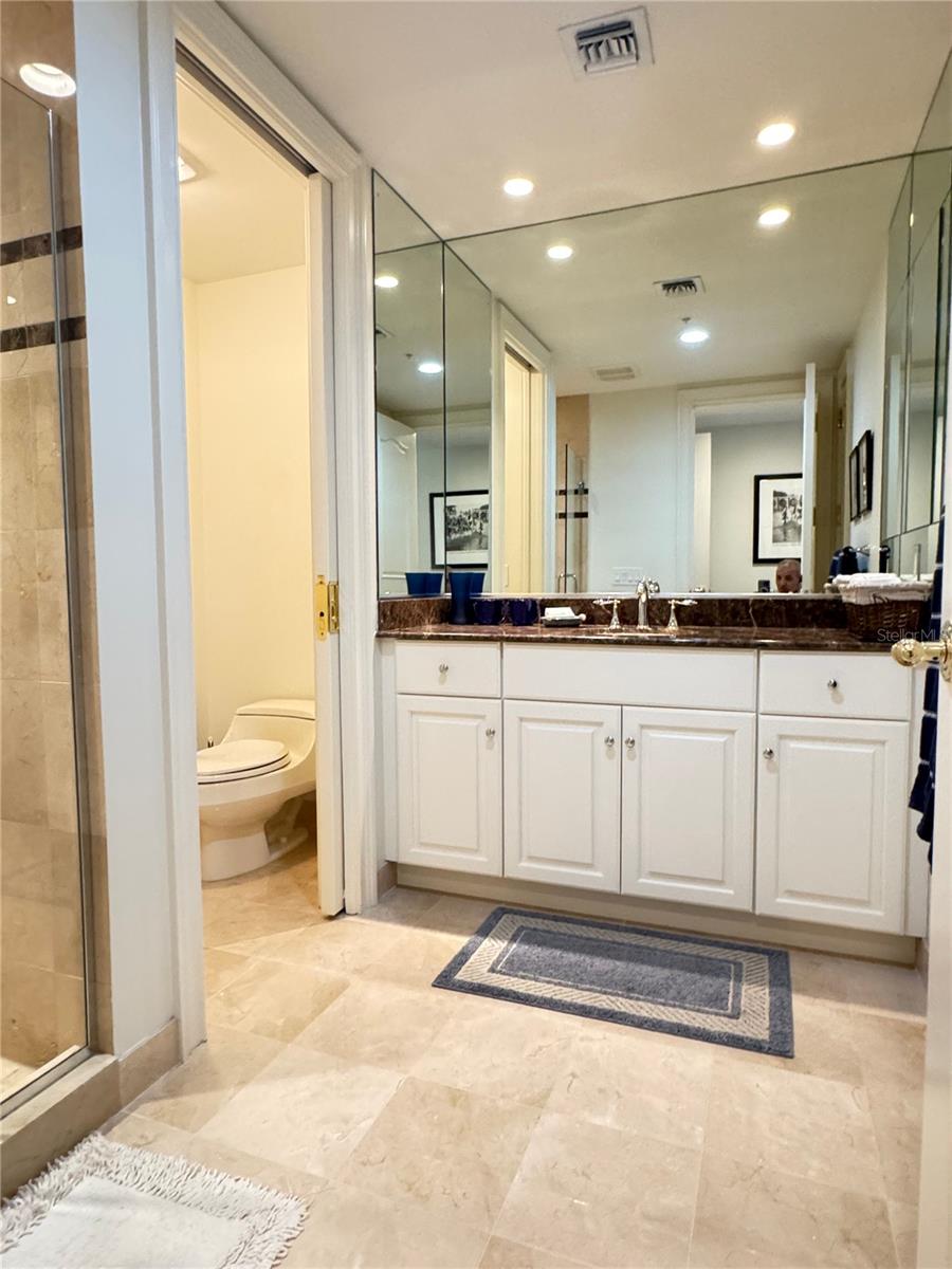 Image 44 of 71 For 1111 Ritz Carlton Drive 1404