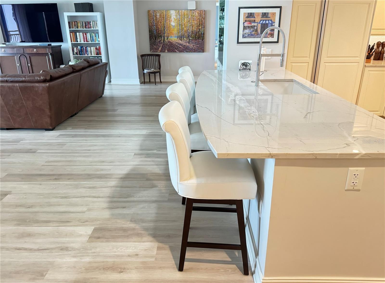 Image 7 of 71 For 1111 Ritz Carlton Drive 1404