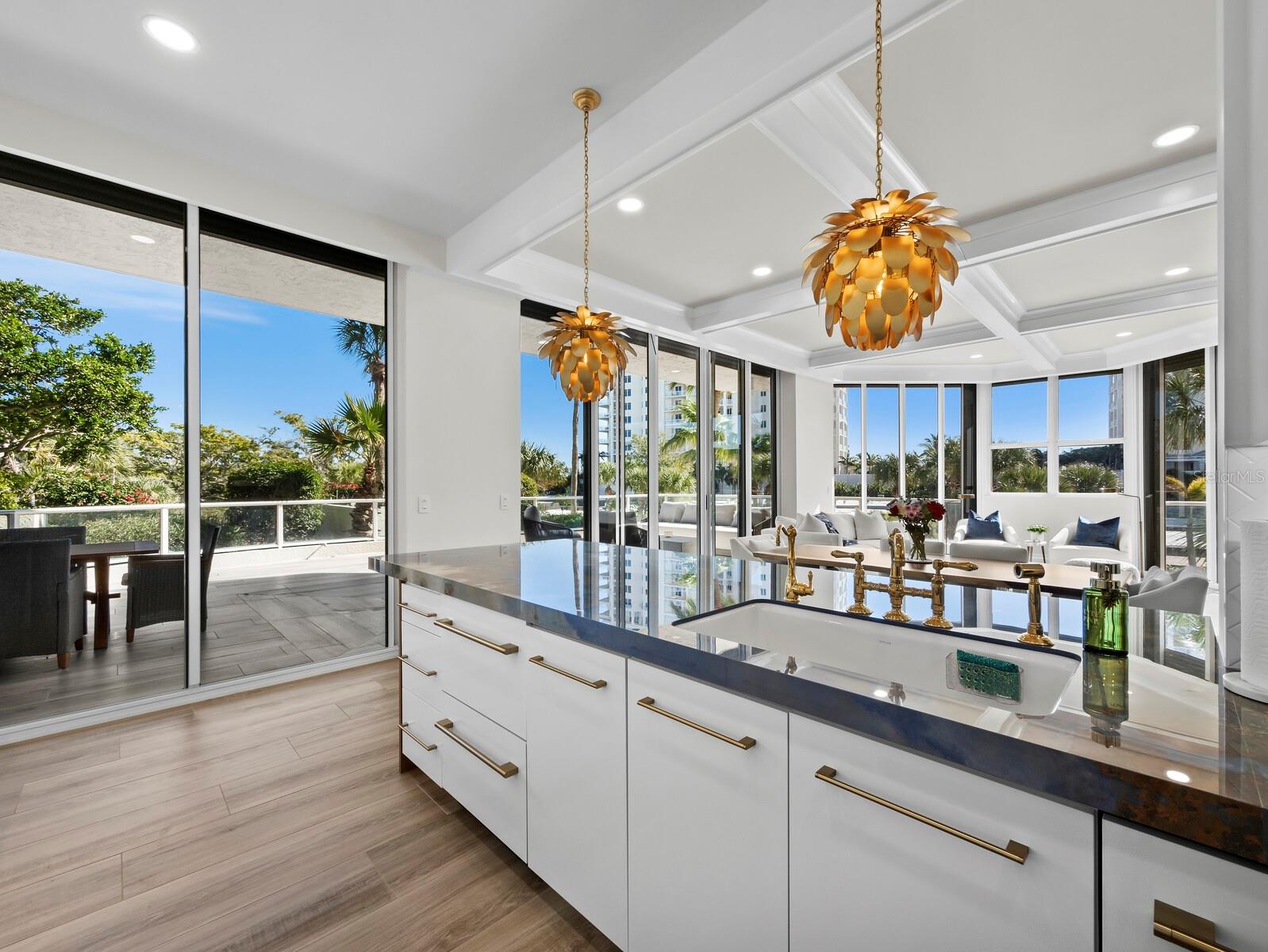 Image 11 of 62 For 1800 Benjamin Franklin Drive A102