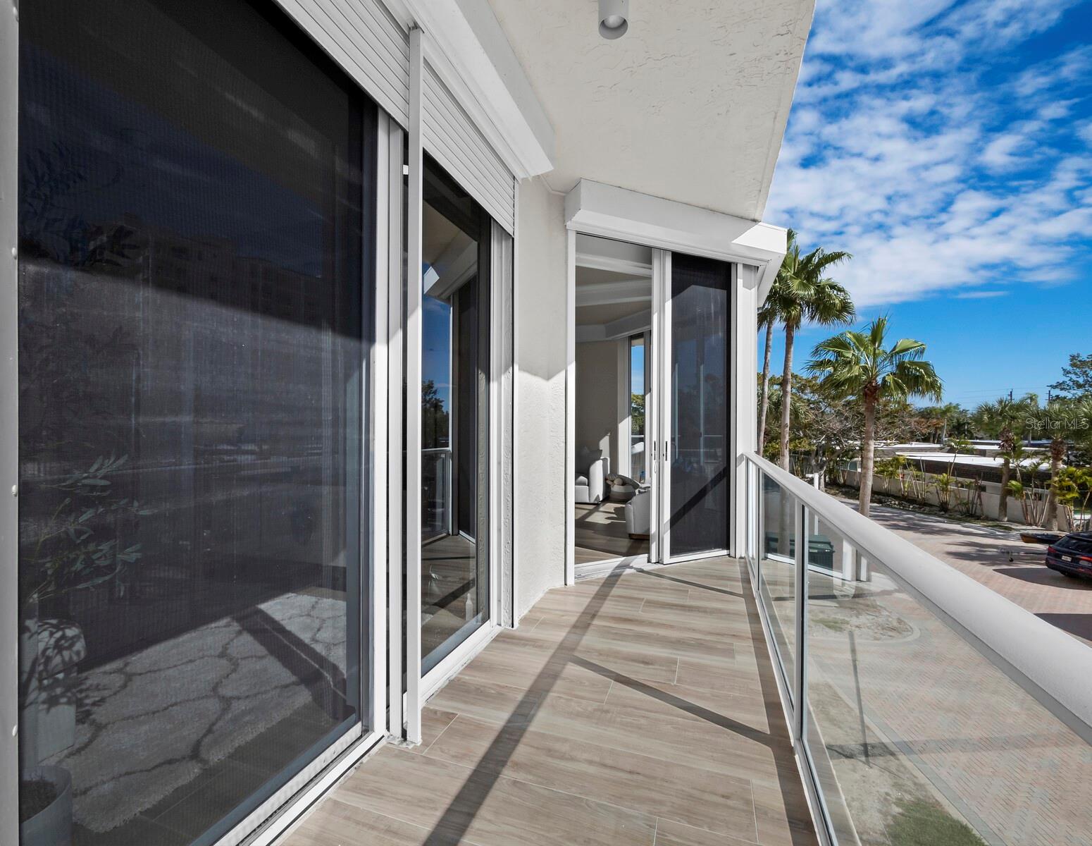 Image 24 of 62 For 1800 Benjamin Franklin Drive A102