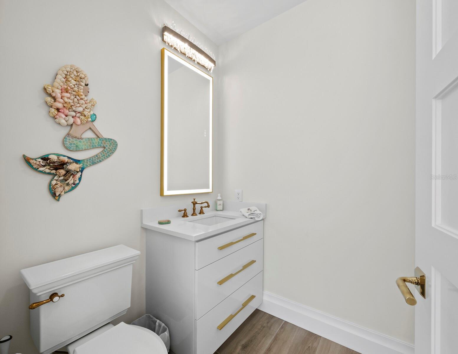 Image 25 of 62 For 1800 Benjamin Franklin Drive A102