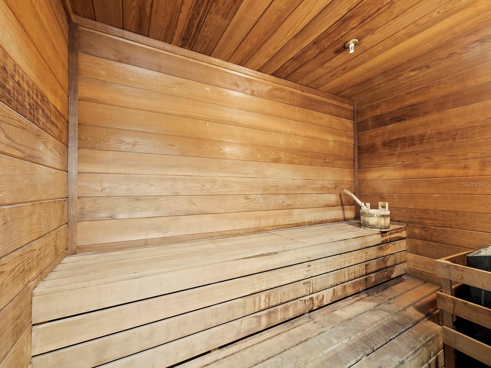 Image 35 of 62 For 1800 Benjamin Franklin Drive A102