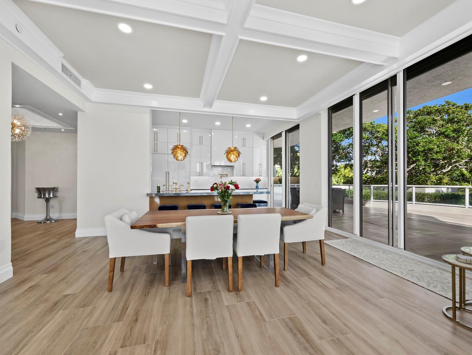 Image 8 of 62 For 1800 Benjamin Franklin Drive A102