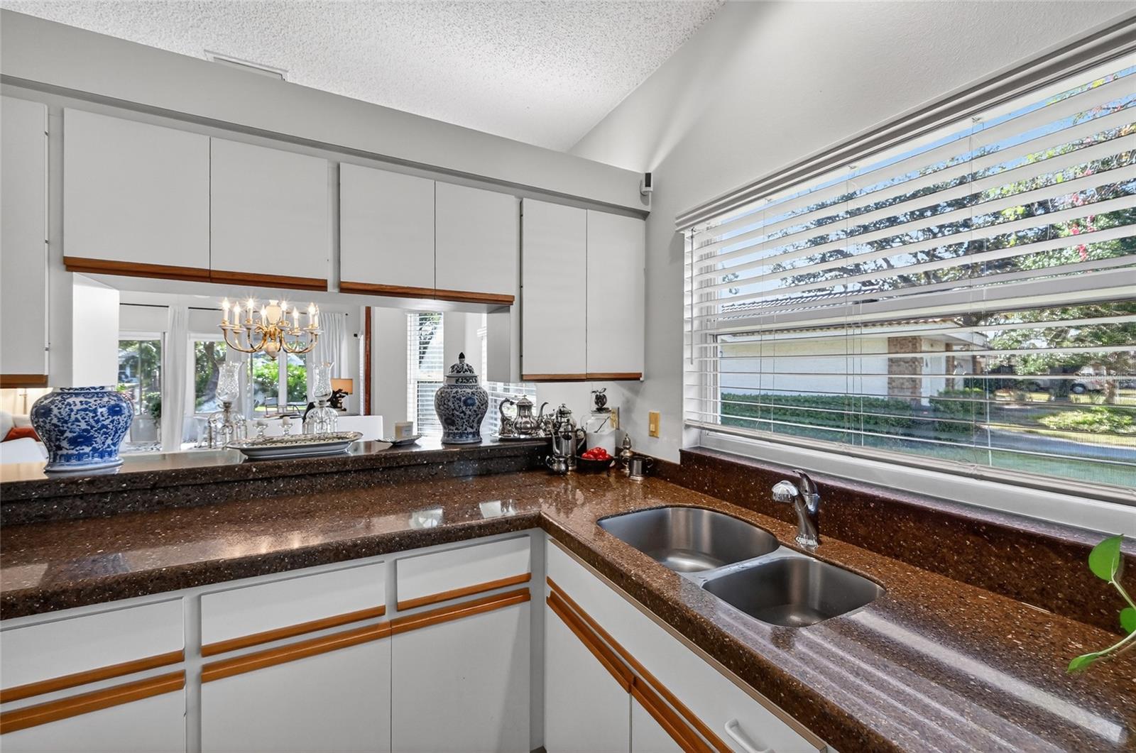 Image 17 of 60 For 5729 Garden Lakes Palm