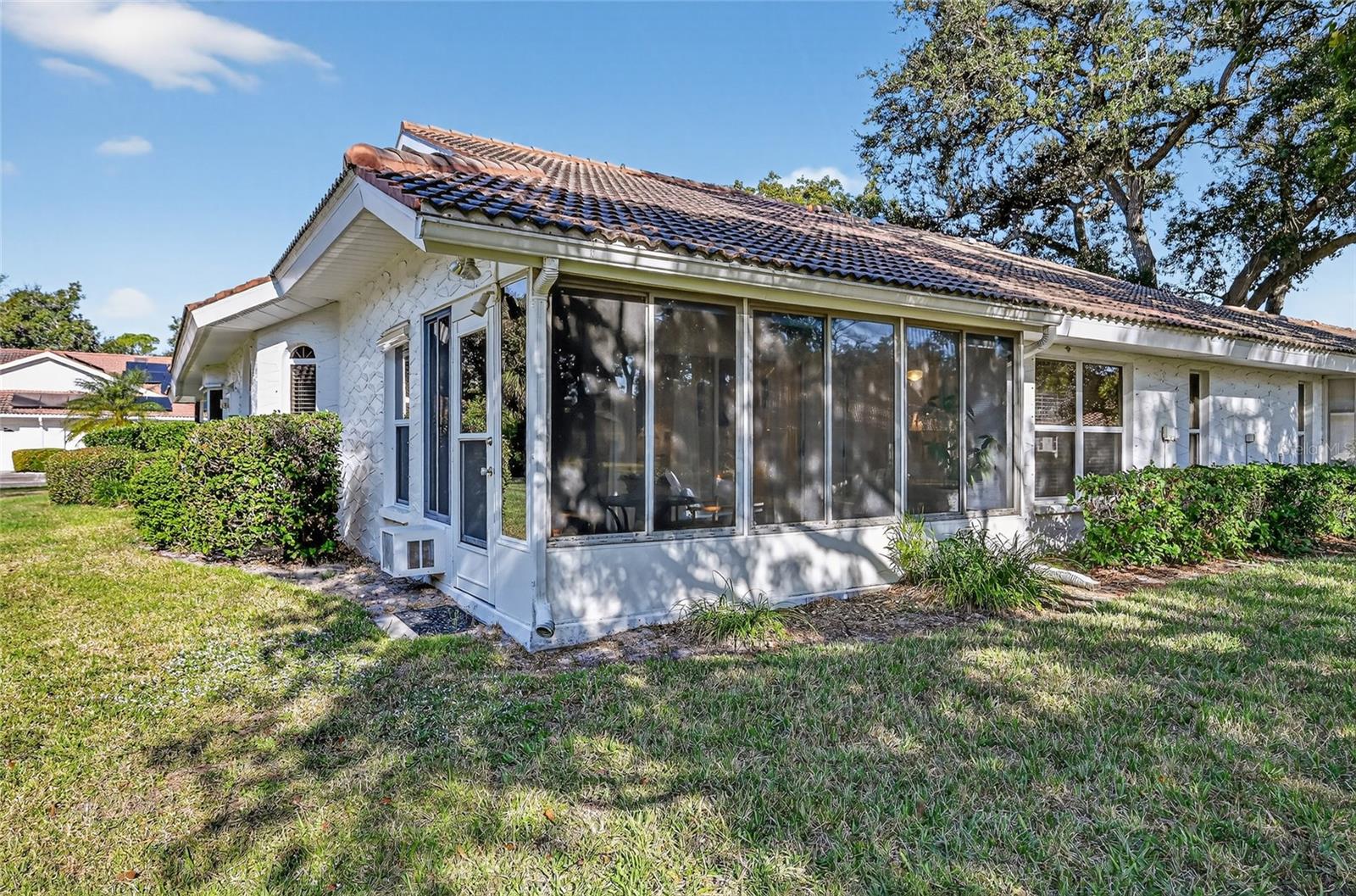 Image 29 of 60 For 5729 Garden Lakes Palm