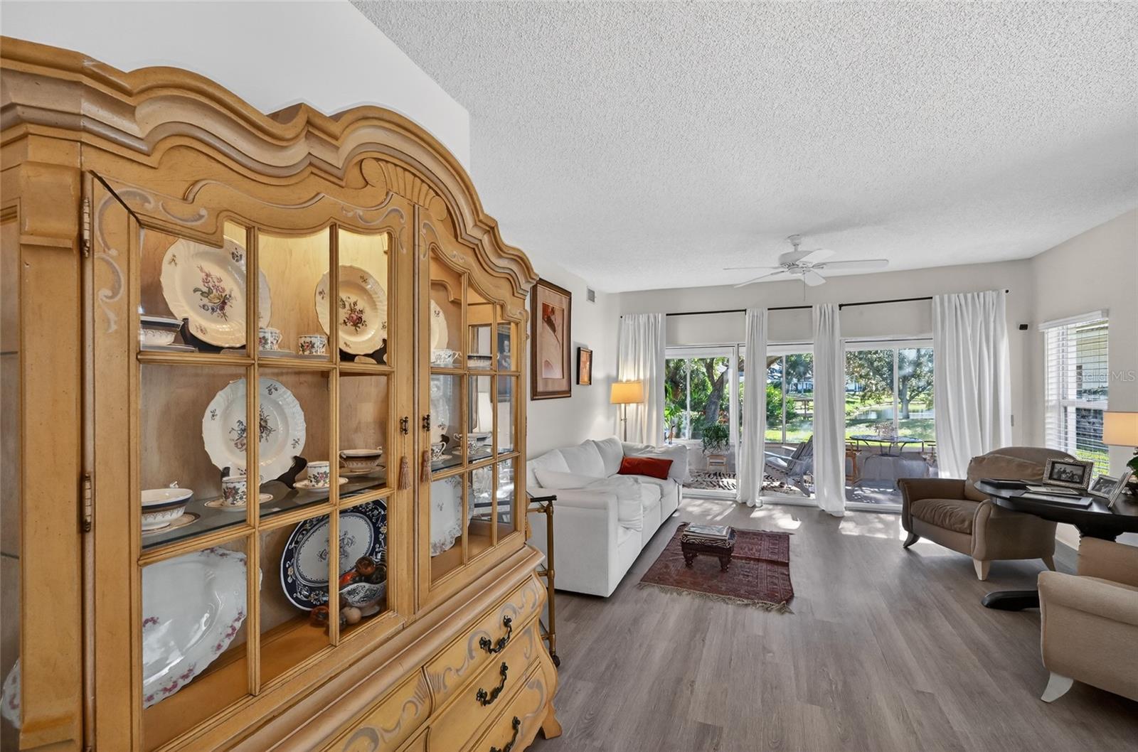 Image 6 of 60 For 5729 Garden Lakes Palm