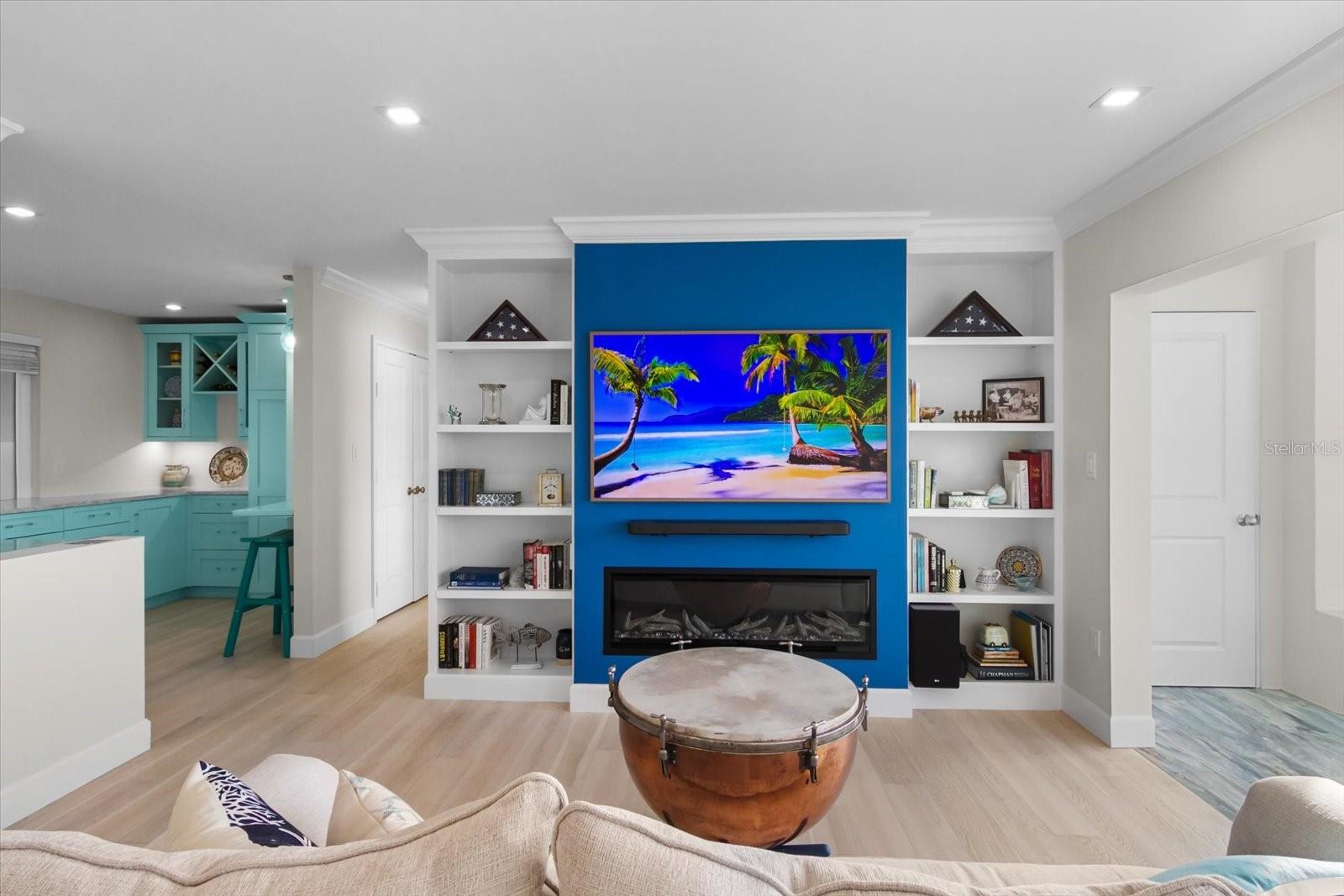 Image 10 of 46 For 174 Golden Gate Point 32