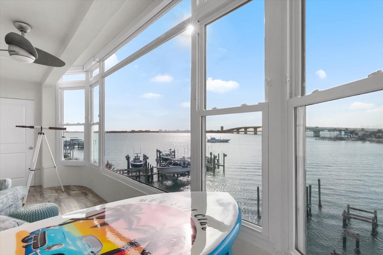 Image 14 of 46 For 174 Golden Gate Point 32