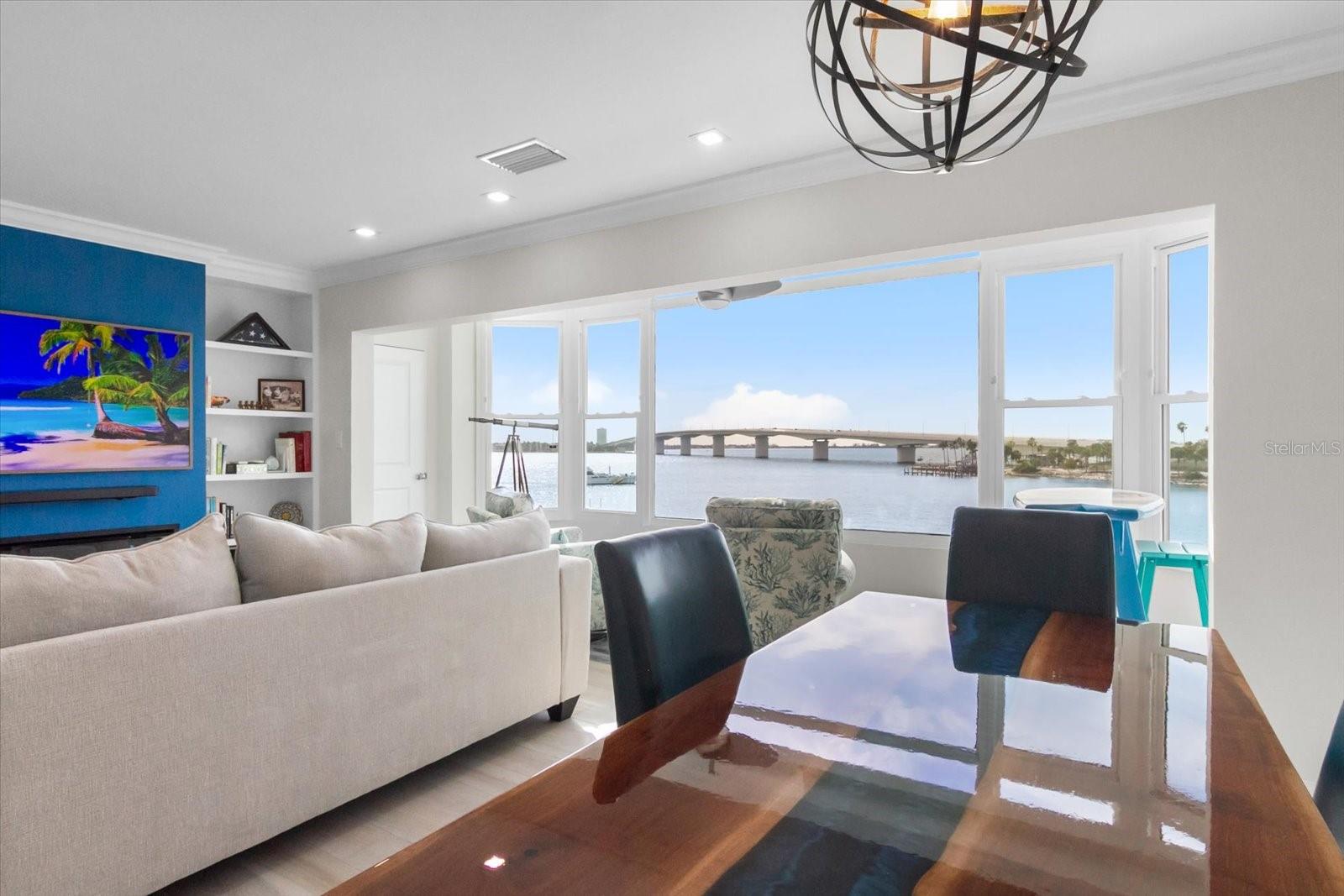 Image 18 of 46 For 174 Golden Gate Point 32